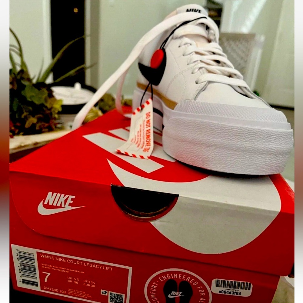 Nike Court Legacy Lift